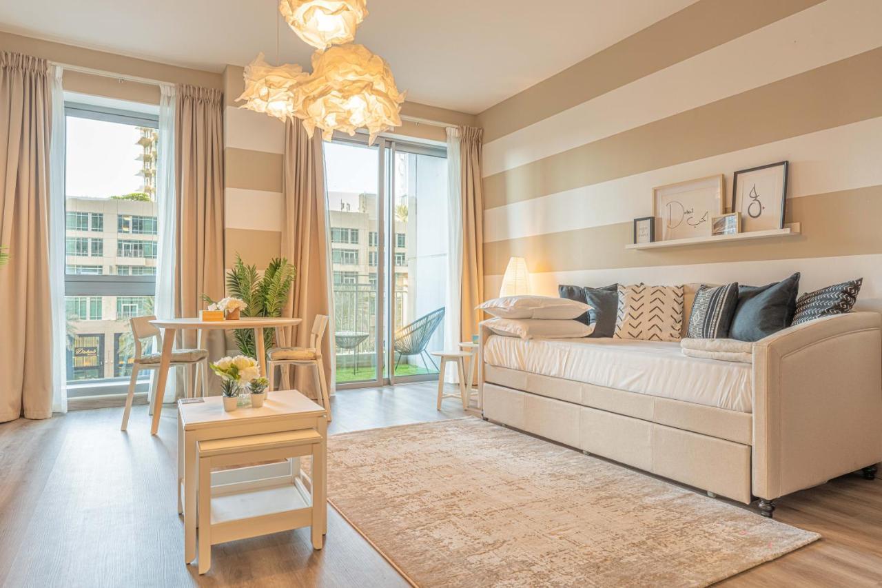 Apartamento First Class Studio With Dubai Downtown Boulevard View Exterior foto