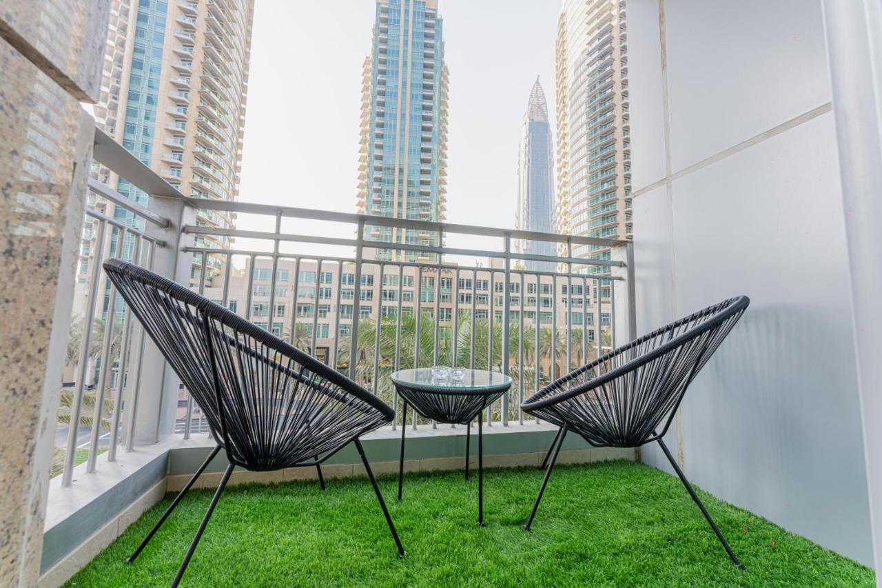 Apartamento First Class Studio With Dubai Downtown Boulevard View Exterior foto